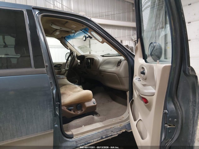 45111351 :رقم المزاد ، 1FTRW08L22KD79014 vin ، 2002 Ford F-150 Lariat/xlt مزاد بيع