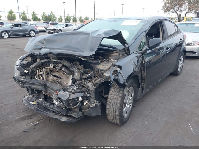 KIA FORTE LX 2018 3KPFK4A70JE250046 Image 2