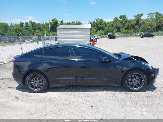 Продаж на аукціоні авто 2022 Tesla Model 3 Long Range Dual Motor All-wheel Drive, vin: 5YJ3E1EBXNF109556, номер лоту: 45111417