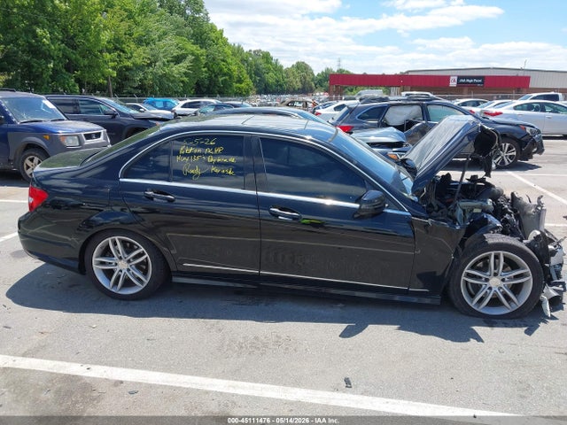 2013 Mercedes-benz C 250 Sport მანქანა იყიდება აუქციონზე, vin: WDDGF4HB1DA861994, აუქციონის ნომერი: 45111476