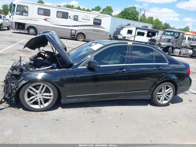 2013 Mercedes-benz C 250 Sport მანქანა იყიდება აუქციონზე, vin: WDDGF4HB1DA861994, აუქციონის ნომერი: 45111476