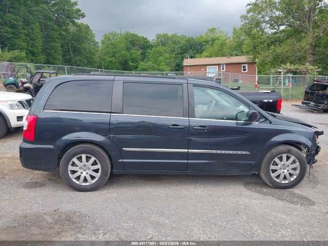 2013 Chrysler Town & Country Touring მანქანა იყიდება აუქციონზე, vin: 2C4RC1BG6DR721790, აუქციონის ნომერი: 45111501