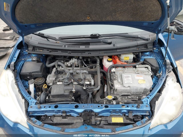 45111524 :رقم المزاد ، JTDKDTB32E1570976 vin ، 2014 Toyota Prius C Two مزاد بيع