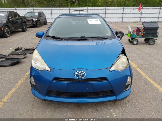 45111524 :رقم المزاد ، JTDKDTB32E1570976 vin ، 2014 Toyota Prius C Two مزاد بيع