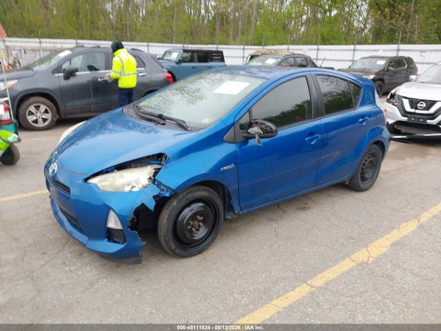 45111524 :رقم المزاد ، JTDKDTB32E1570976 vin ، 2014 Toyota Prius C Two مزاد بيع