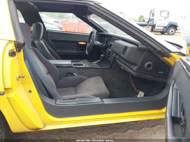 1987 Chevrolet Corvette მანქანა იყიდება აუქციონზე, vin: 1G1YY2186H5117827, აუქციონის ნომერი: 45111567