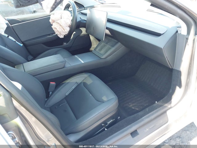 Tesla MODEL 3 2025 5YJ3E1EA1SF922500 Image 5