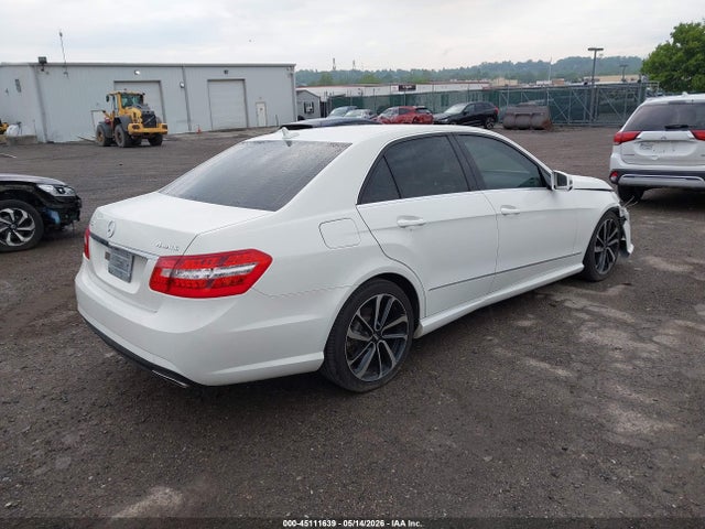 45111639 :رقم المزاد ، WDDHF8HBXBA398195 vin ، 2011 Mercedes-benz E 350 4matic مزاد بيع