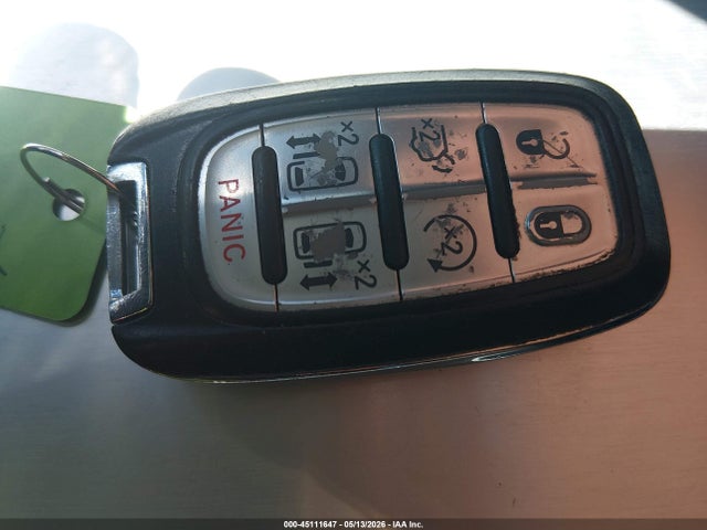 2018 Chrysler Pacifica Touring L Plus მანქანა იყიდება აუქციონზე, vin: 2C4RC1EG5JR234975, აუქციონის ნომერი: 45111647