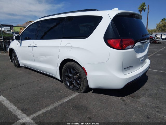 2018 Chrysler Pacifica Touring L Plus მანქანა იყიდება აუქციონზე, vin: 2C4RC1EG5JR234975, აუქციონის ნომერი: 45111647
