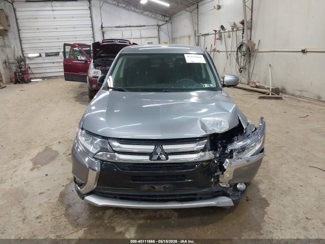 2018 Mitsubishi Outlander Se მანქანა იყიდება აუქციონზე, vin: JA4AZ3A30JJ003622, აუქციონის ნომერი: 45111666