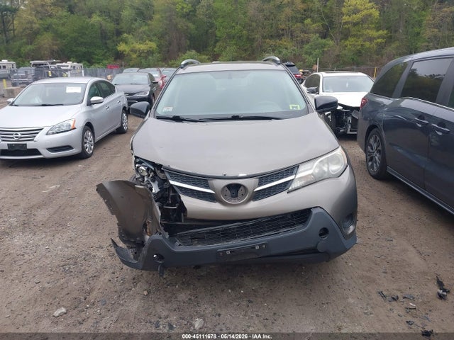 2015 Toyota Rav4 Le მანქანა იყიდება აუქციონზე, vin: JTMBFREV5FD155242, აუქციონის ნომერი: 45111678