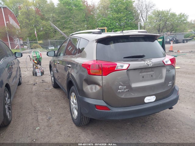 2015 Toyota Rav4 Le მანქანა იყიდება აუქციონზე, vin: JTMBFREV5FD155242, აუქციონის ნომერი: 45111678