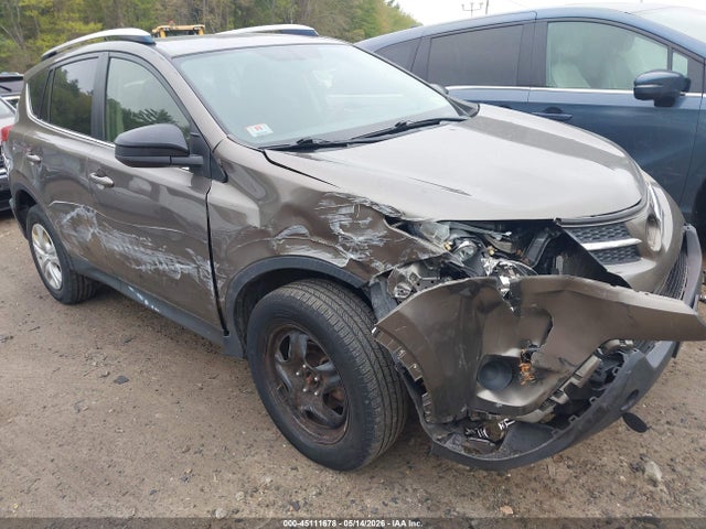 2015 Toyota Rav4 Le მანქანა იყიდება აუქციონზე, vin: JTMBFREV5FD155242, აუქციონის ნომერი: 45111678