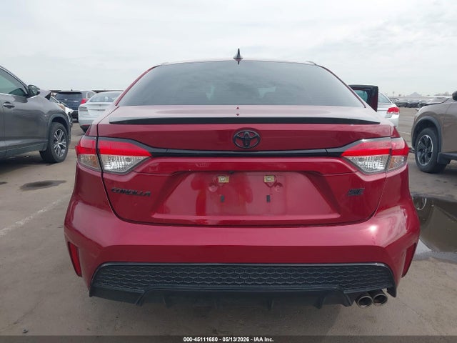 45111680 :رقم المزاد ، 5YFS4MCE0NP122902 vin ، 2022 Toyota Corolla Se Nightshade Edition مزاد بيع