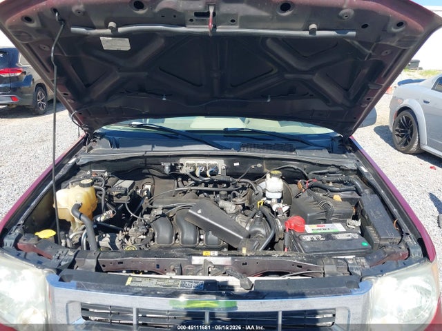 45111681 :رقم المزاد ، 1FMCU93128KD49327 vin ، 2008 Ford Escape Xlt مزاد بيع