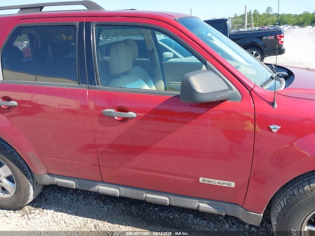 45111681 :رقم المزاد ، 1FMCU93128KD49327 vin ، 2008 Ford Escape Xlt مزاد بيع