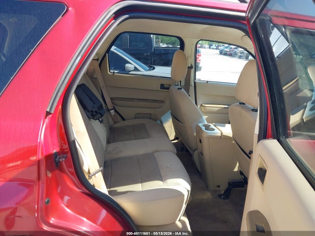 45111681 :رقم المزاد ، 1FMCU93128KD49327 vin ، 2008 Ford Escape Xlt مزاد بيع