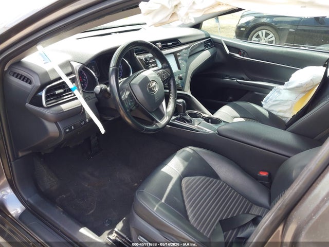 45111688 :رقم المزاد ، 4T1B11HK0KU839588 vin ، 2019 Toyota Camry Se مزاد بيع