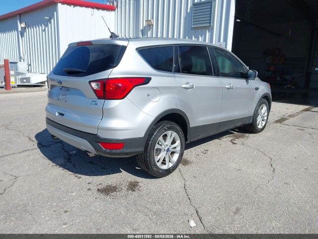 Ford ESCAPE SE 2019 1FMCU9GD3KUA36903 Image 4