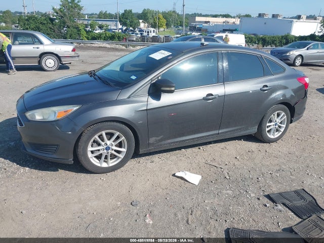 Ford FOCUS SE 2016 1FADP3F24GL365383 Image 2