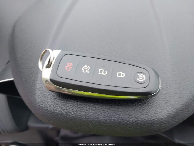 45111798 :رقم المزاد ، 1FMCU9HD1KUB73756 vin ، 2019 Ford Escape Sel مزاد بيع