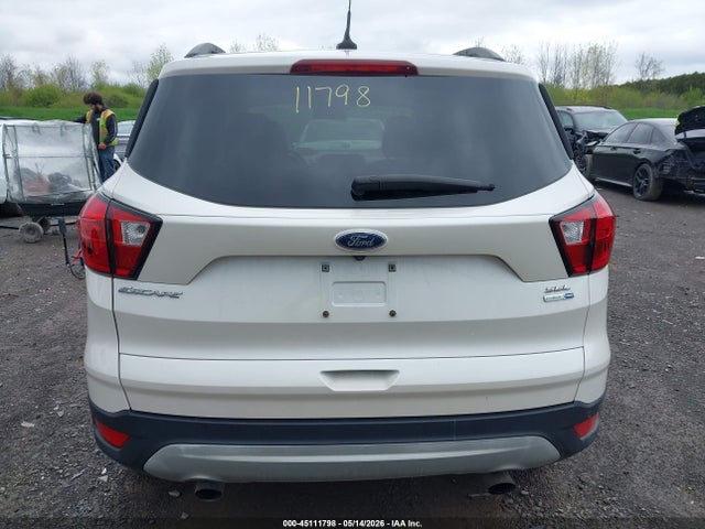 45111798 :رقم المزاد ، 1FMCU9HD1KUB73756 vin ، 2019 Ford Escape Sel مزاد بيع