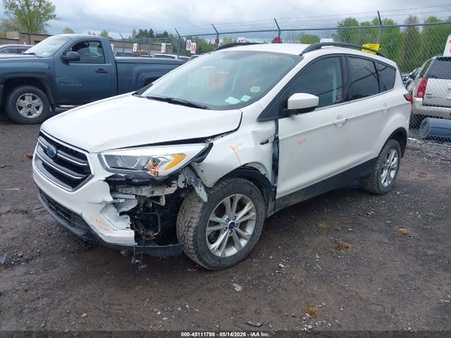 45111798 :رقم المزاد ، 1FMCU9HD1KUB73756 vin ، 2019 Ford Escape Sel مزاد بيع