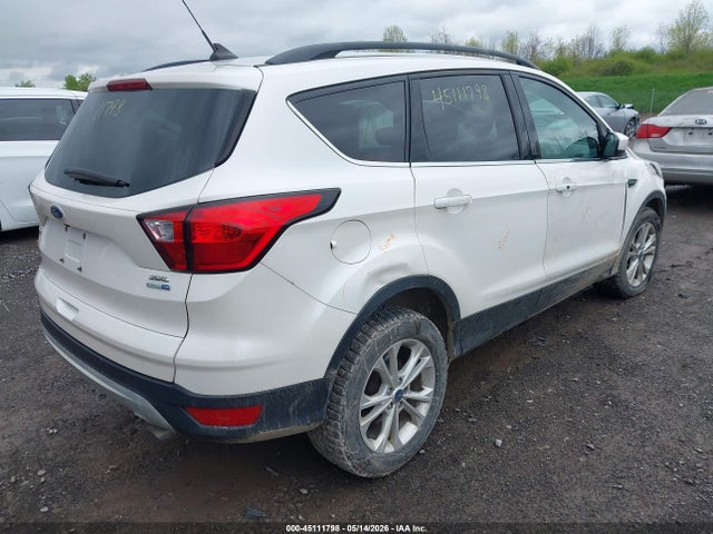 45111798 :رقم المزاد ، 1FMCU9HD1KUB73756 vin ، 2019 Ford Escape Sel مزاد بيع