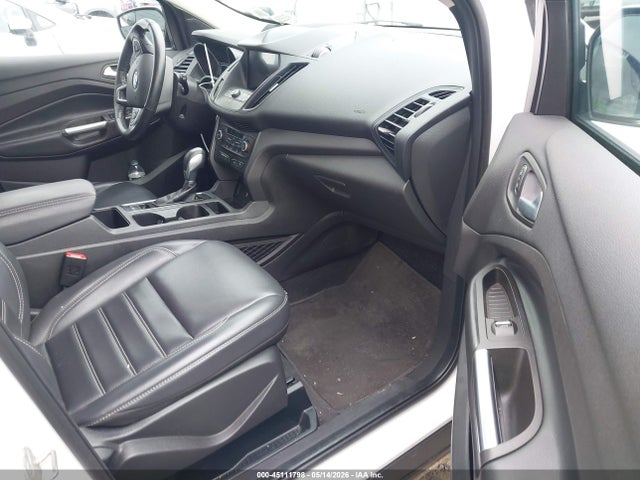 45111798 :رقم المزاد ، 1FMCU9HD1KUB73756 vin ، 2019 Ford Escape Sel مزاد بيع
