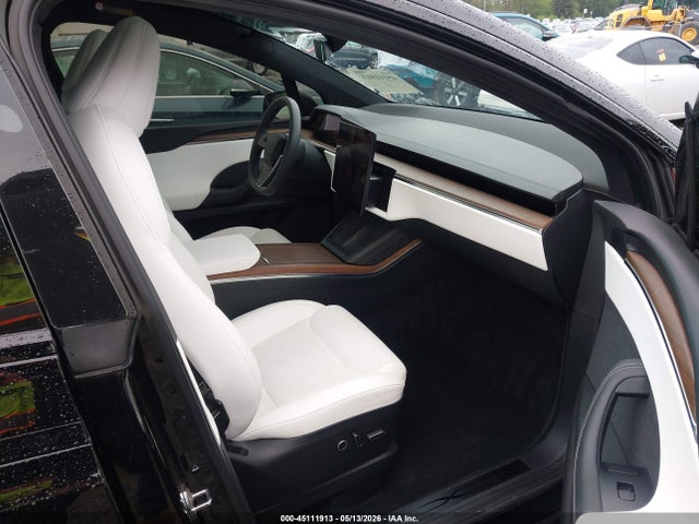 2023 Tesla Model X Dual Motor All-wheel Drive/standard Range მანქანა იყიდება აუქციონზე, vin: 7SAXCBE52PF429113, აუქციონის ნომერი: 45111913