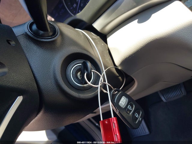 2019 Hyundai Elantra Se მანქანა იყიდება აუქციონზე, vin: 5NPD74LF4KH496317, აუქციონის ნომერი: 45111924