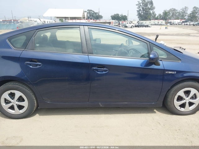 Toyota Prius Three 2015 JTDKN3DU2F0402510 Image 13