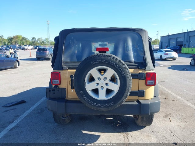 45111949 :رقم المزاد ، 1C4AJWAG1EL142668 vin ، 2014 Jeep Wrangler Sport مزاد بيع