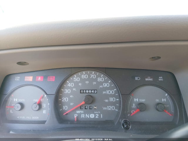 Продажа на аукционе авто 2003 Mercury Grand Marquis Gs, vin: 2MEFM74W23X613733, номер лота: 45111954