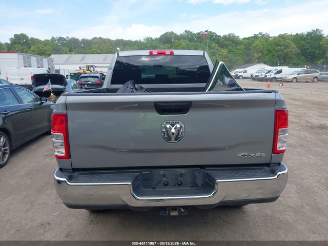 45111957 :رقم المزاد ، 3C6UR5CL8NG393413 vin ، 2022 Ram 2500 Tradesman  4x4 6'4 Box مزاد بيع