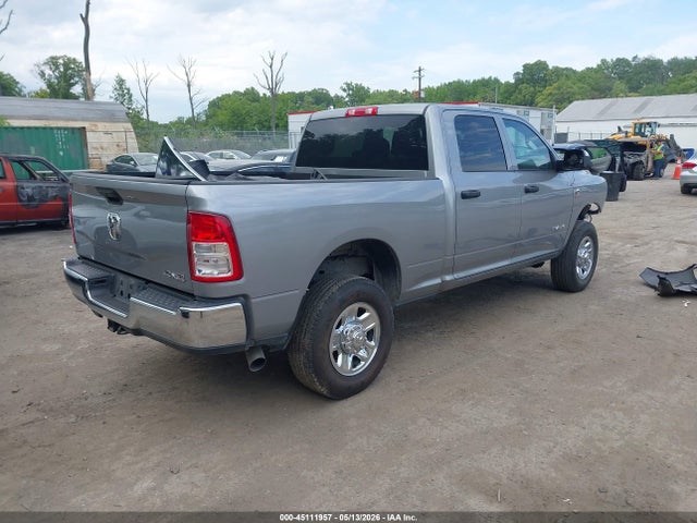 45111957 :رقم المزاد ، 3C6UR5CL8NG393413 vin ، 2022 Ram 2500 Tradesman  4x4 6'4 Box مزاد بيع