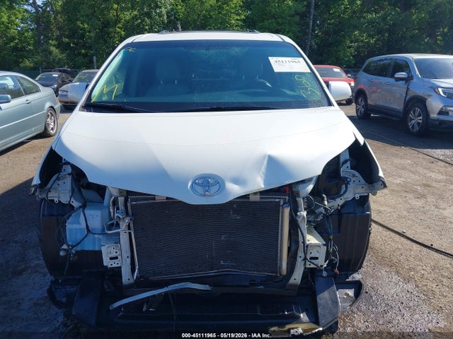 Aukcja sprzedaży 2017 Toyota Sienna Xle Premium 7 Passenger, vin: 5TDDZ3DC6HS182308, numer aukcji: 45111965