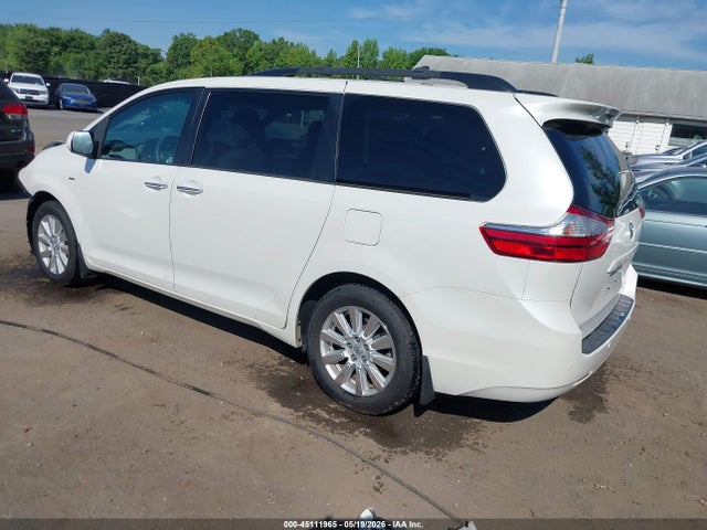 Aukcja sprzedaży 2017 Toyota Sienna Xle Premium 7 Passenger, vin: 5TDDZ3DC6HS182308, numer aukcji: 45111965