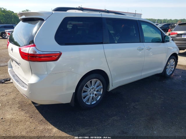 Aukcja sprzedaży 2017 Toyota Sienna Xle Premium 7 Passenger, vin: 5TDDZ3DC6HS182308, numer aukcji: 45111965