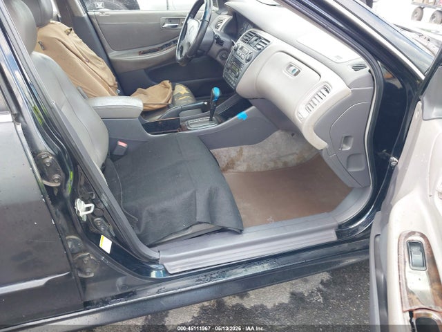 Auction sale of the 2002 Honda Accord 3.0 Ex, vin: 1HGCG16592A030095, lot number: 45111967