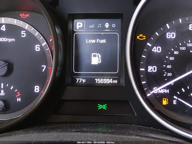 KM8SMDHF8HU167655 Hyundai Santa Fe Se