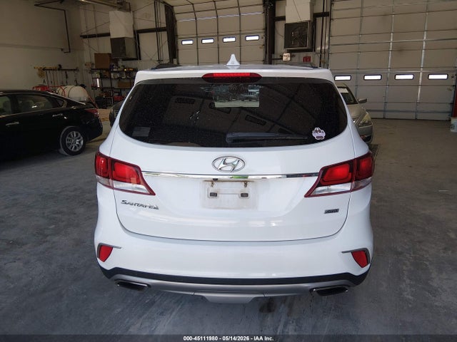 KM8SMDHF8HU167655 Hyundai Santa Fe Se