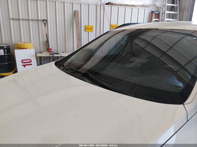 KM8SMDHF8HU167655 Hyundai Santa Fe Se
