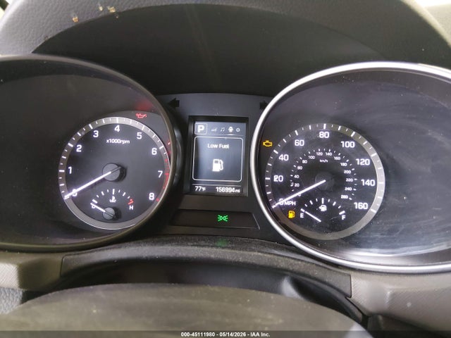 KM8SMDHF8HU167655 Hyundai Santa Fe Se