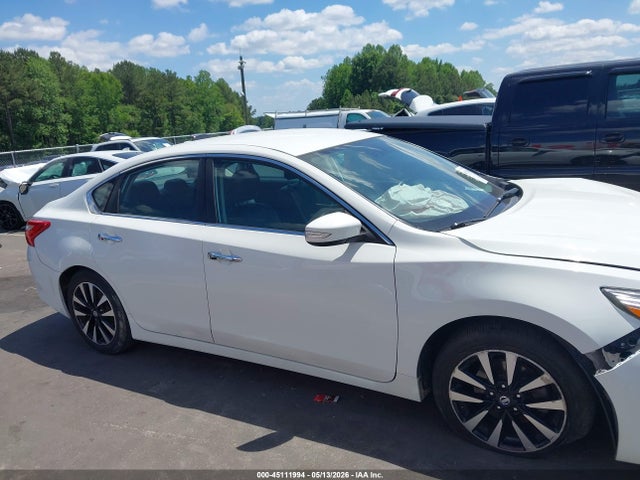 45111994 :رقم المزاد ، 1N4AL3APXJC190484 vin ، 2018 Nissan Altima 2.5 Sl مزاد بيع