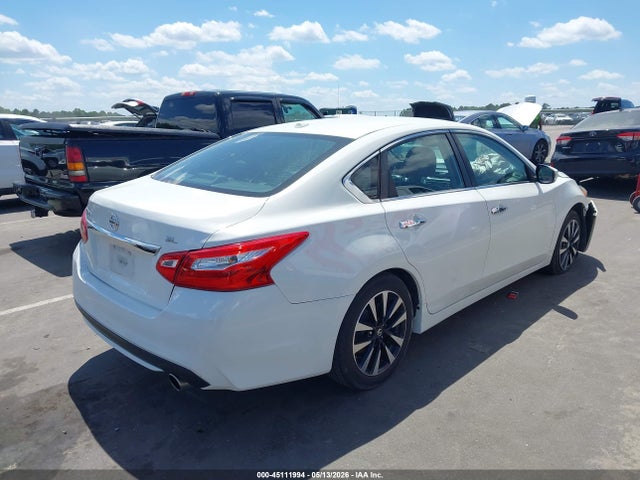 45111994 :رقم المزاد ، 1N4AL3APXJC190484 vin ، 2018 Nissan Altima 2.5 Sl مزاد بيع