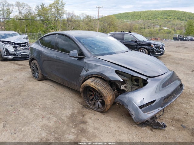 Продажа на аукционе авто 2022 Tesla Model Y Performance Dual Motor All-wheel Drive, vin: 7SAYGDEF8NF564266, номер лота: 45112053
