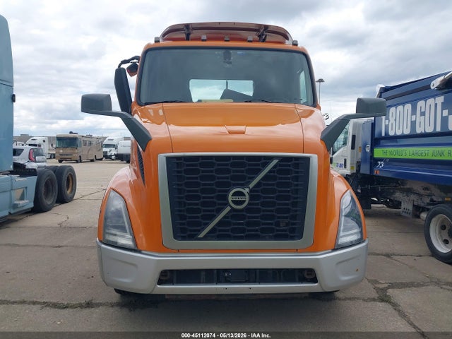 2019 Volvo Vnr მანქანა იყიდება აუქციონზე, vin: 4V4WC9EG8KN907228, აუქციონის ნომერი: 45112074