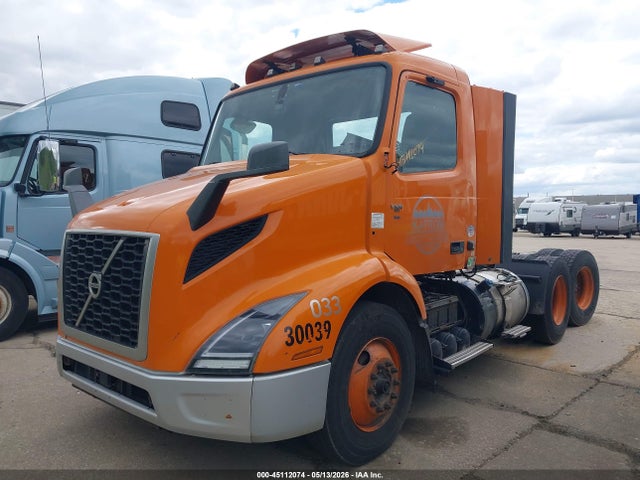 2019 Volvo Vnr მანქანა იყიდება აუქციონზე, vin: 4V4WC9EG8KN907228, აუქციონის ნომერი: 45112074